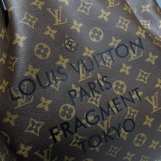 LOUIS VUITTON Cabas Light Bag