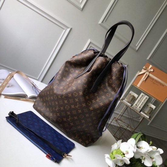 LOUIS VUITTON Cabas Light Bag