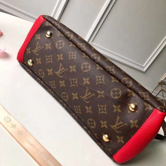 Louis Vuitton pallas