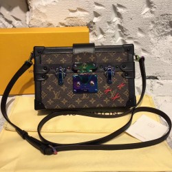 Louis Vuitton Petite Malle