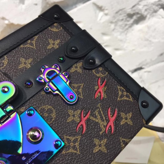 Louis Vuitton Petite Malle