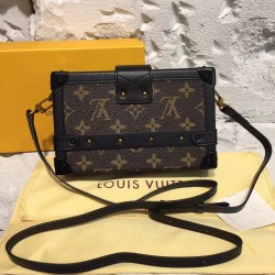 Louis Vuitton Petite Malle