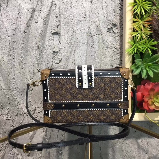 Louis Vuitton Petite Malle