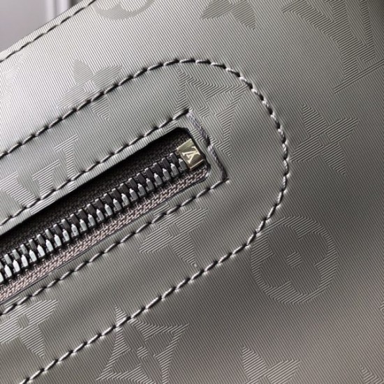 LOUIS VUITTON Pochette Cosmos