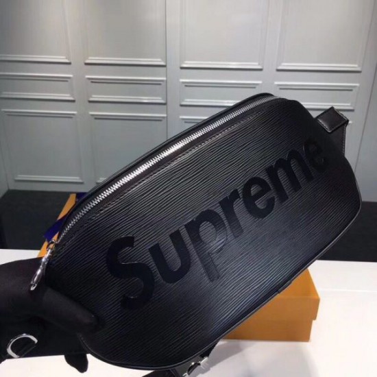 Louis Vuitton Supreme Pocket