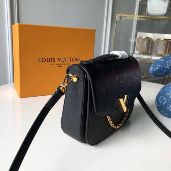 LOUIS VUITTON VERY  MESSENGER Bag