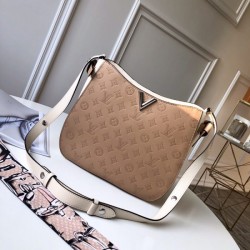 LOUIS VUITTON Very Hobo Bag