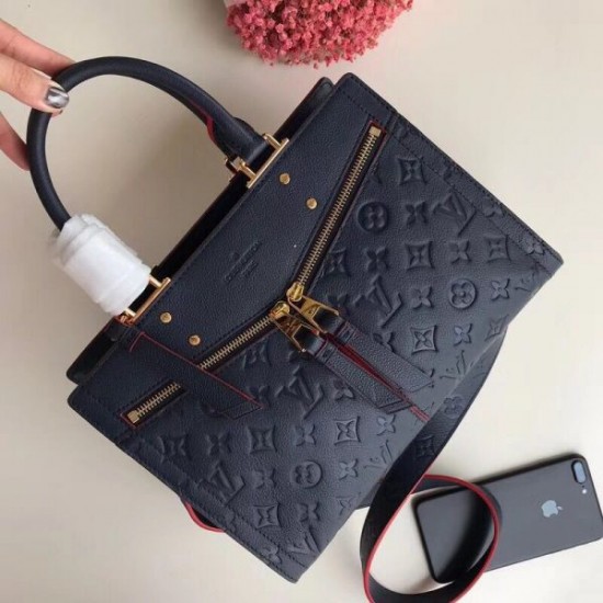 Louis Vuitton Zipped Bag