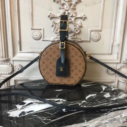 Louis Vuitton Petite Bolte Chapeau