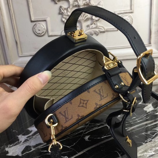 Louis Vuitton Petite Bolte Chapeau