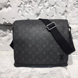 Louis Vuitton Messenger Bag