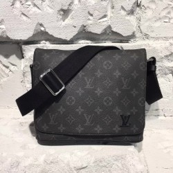 Louis Vuitton Messenger Bag