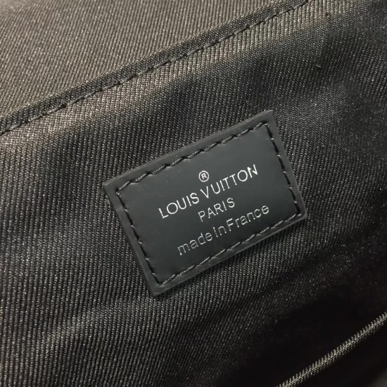 Louis Vuitton Messenger Bag