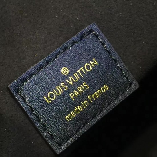 Louis Vuitton POCHETTE METIS