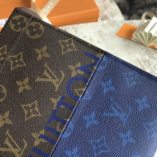 Louis Vuitton Pochette Voyage Clutch