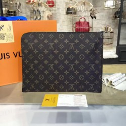 Louis Vuitton Clutch bag