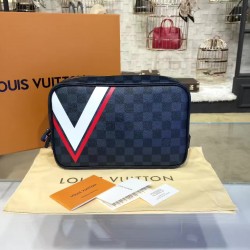 Louis Vuitton Clutch bag