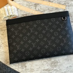 LOUIS VUITTON DISCOVERY POCHETTE