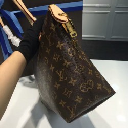 Louis Vuitton IÉNA PM