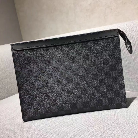 Louis Vuitton POCHETTE VOYAGE MM