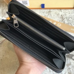 Louis Vuitton Zippy Wallet