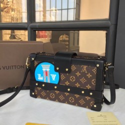 Louis Vuitton  PETITE MALLE