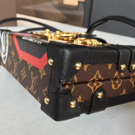 Louis Vuitton  PETITE MALLE