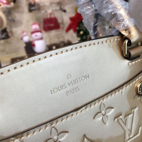 LOUIS VUITTON BREA MM