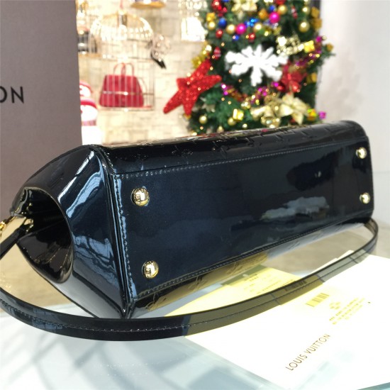 LOUIS VUITTON BREA MM