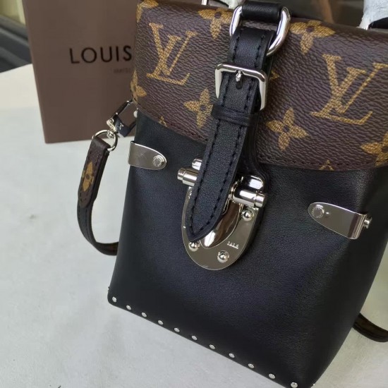 Louis Vuitton CAMERA BOX