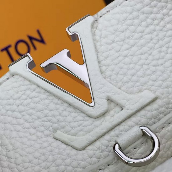 Louis Vuitton CAPUCINES