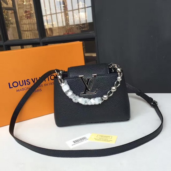 Louis Vuitton CAPUCINES