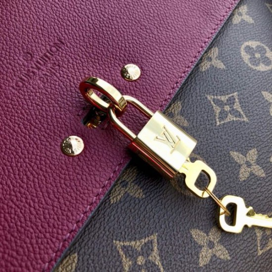 LOUIS VUITTON Handbag