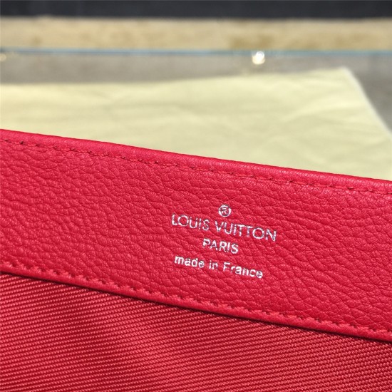 LOUIS VUITTON Lockme BB bag