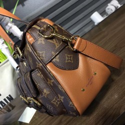 LOUIS VUITTON Manhattan Bag