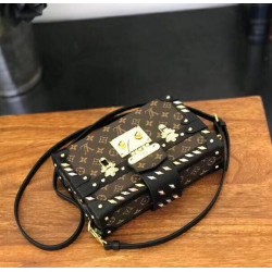 Louis Vuitton PETITE MALLE