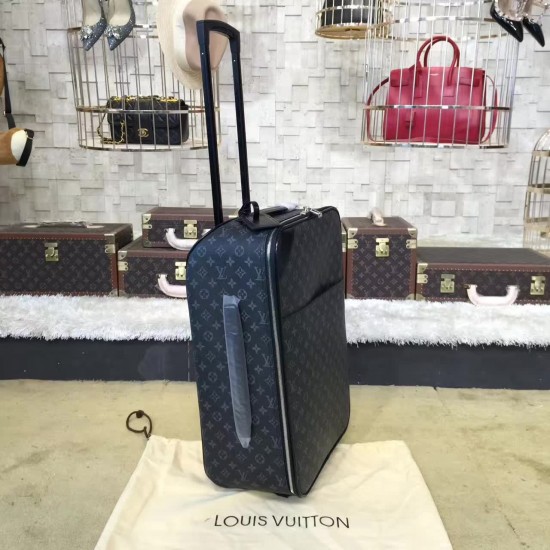 Louis Vuitton Travel box