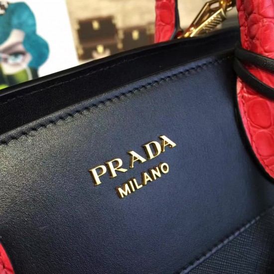 Prada Esplanade