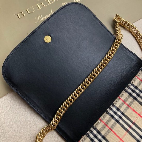 Burberry Link Bag