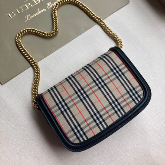 Burberry Link Bag