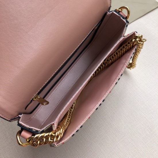 Burberry Link Bag