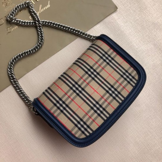 Burberry Link Bag