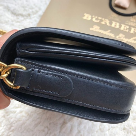 Burberry Link Bag