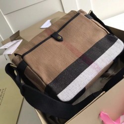 Burberry Messenger bag