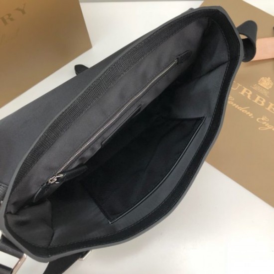 Burberry Messenger bag