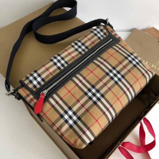 Burberry Messenger bag