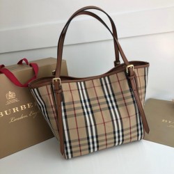 Burberry Shopping bag