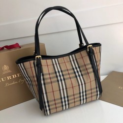 Burberry Shopping bag