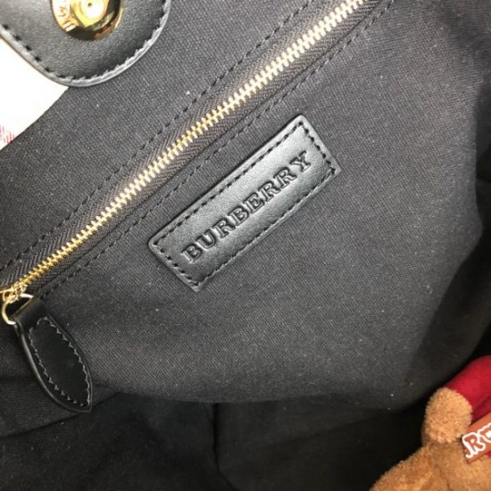 Burberry Shopping bag