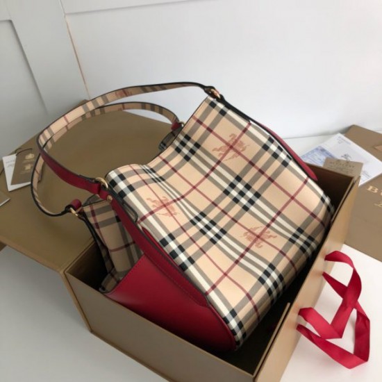 Burberry Shopping bag